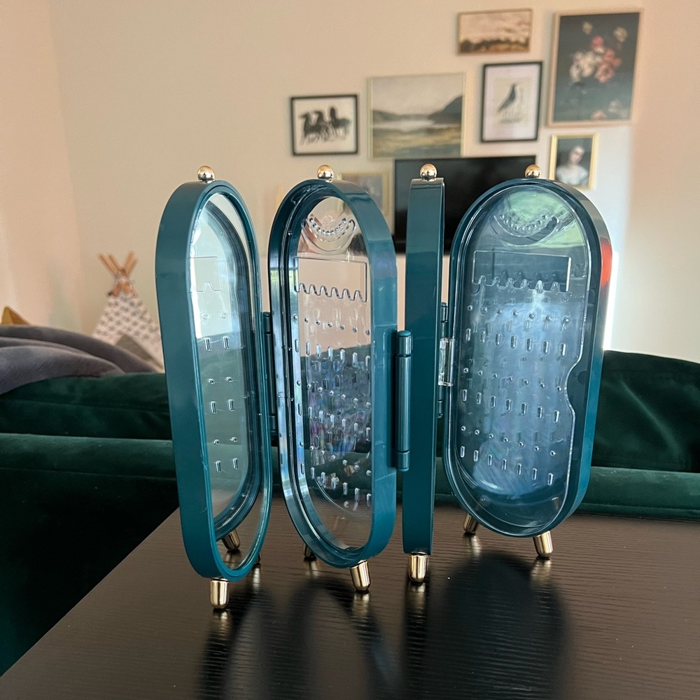 Gorgeous Art Deco Inspired Acrylic Jewelry Display with Mirror